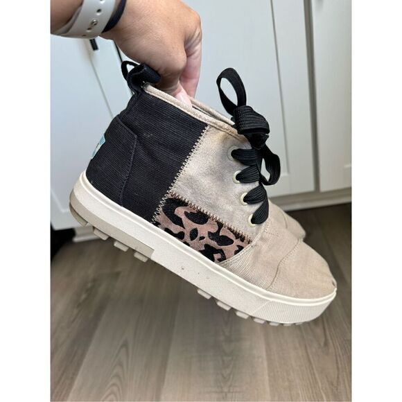 Toms Botas Lug Multi Flocked Leopard Patchwork Boots, Women’s Size 9.5 - Picture 4 of 11